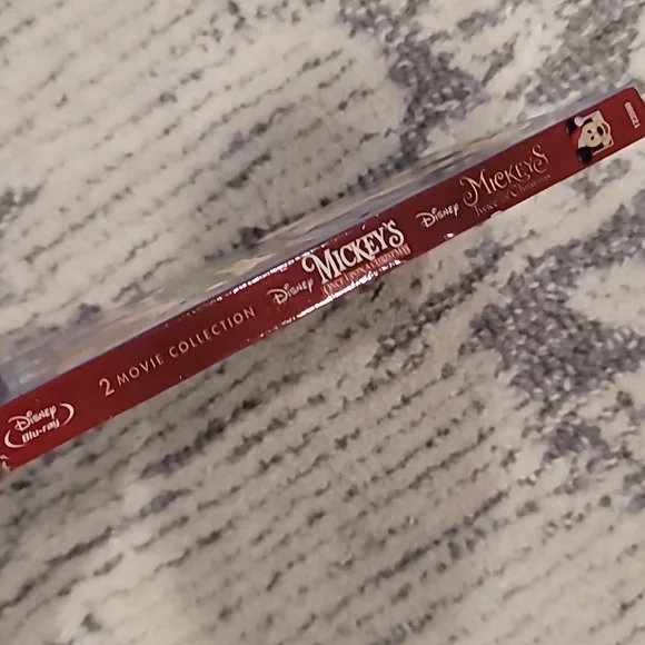 Disney's Mickey's Holiday Collection - Picture 3 of 5